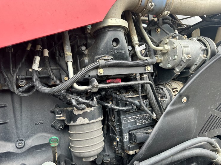 case-ih-340-image-52