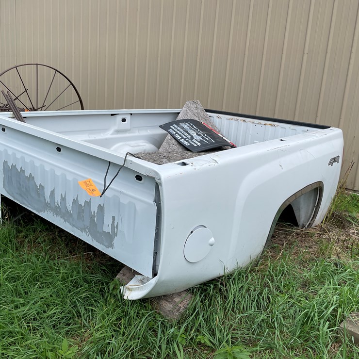 #7127 • 8' Chevy Truck Box