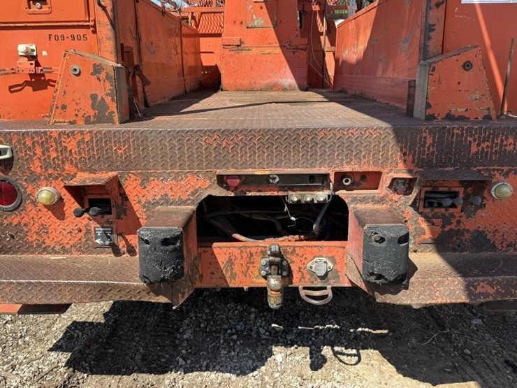 1986-chevrolet-c6v-bucket-truck-image-22