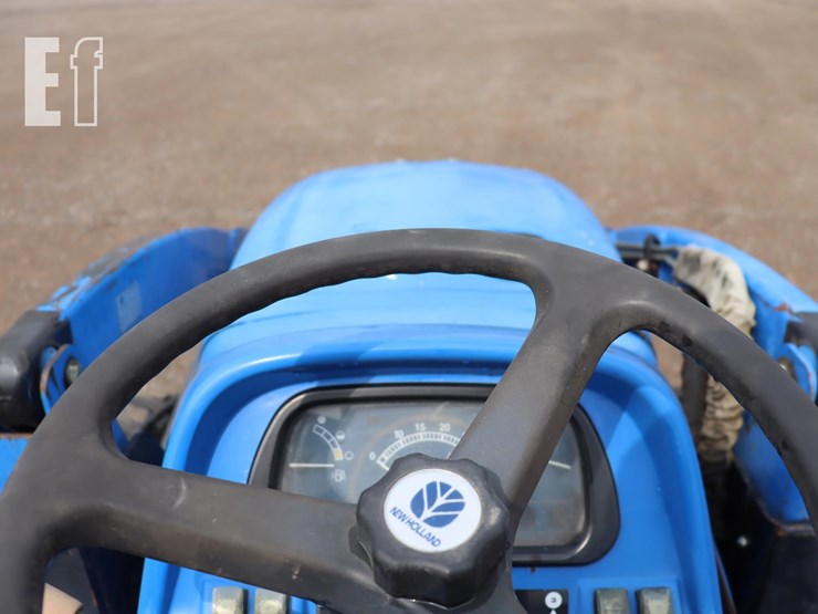 2008-new-holland-t2420-image-18