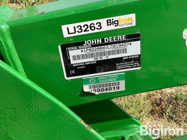 2020-john-deere-220r-image-20