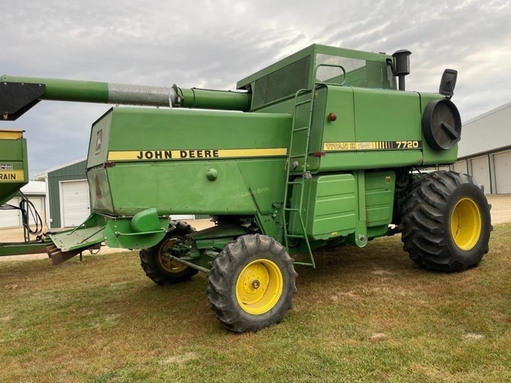 john-deere-7720-titan-ii-image-4