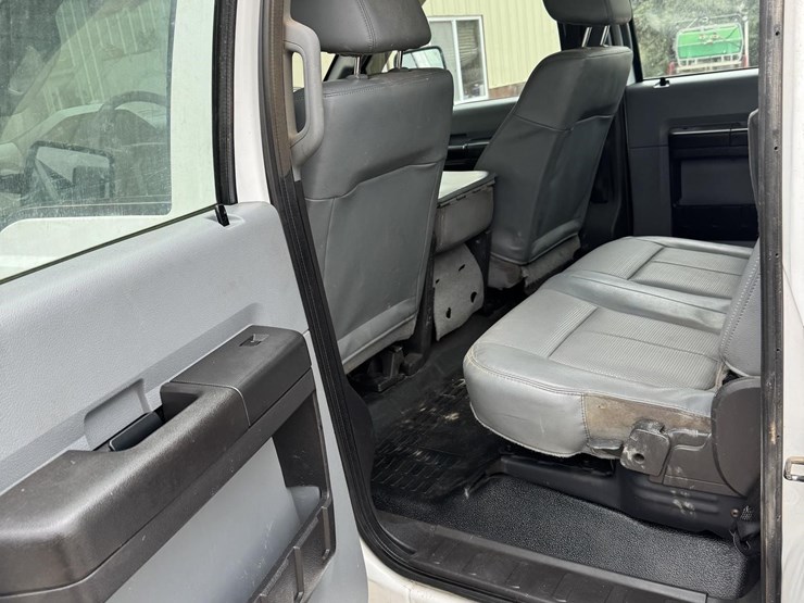 2016-ford-f350-xl-image-12