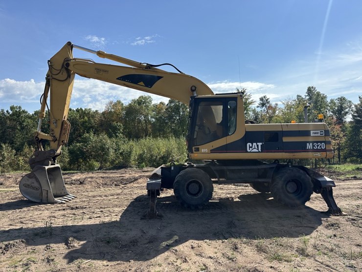 2001-caterpillar-m320-image-2