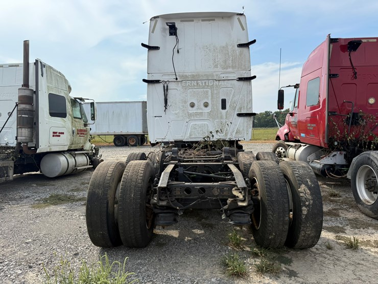 2012-international-prostar-image-5