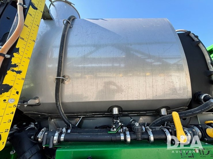 2014-john-deere-r4038-image-57
