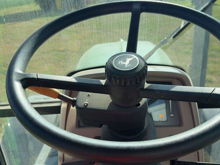 2011-john-deere-d-image-22