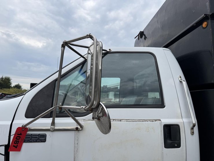 2003-ford-f650-image-11