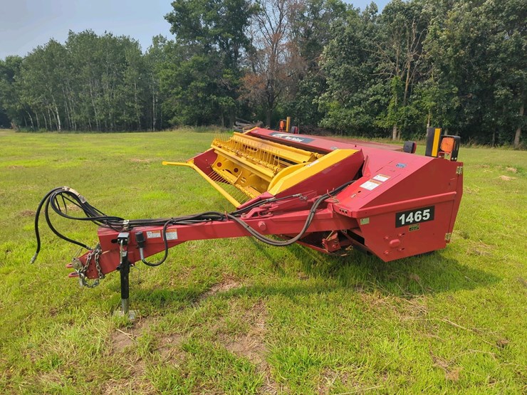 new-holland-1465-image-2