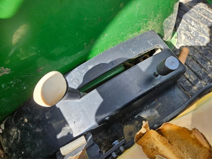 john-deere-4720-image-41
