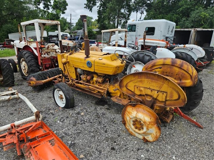 ford-2000-image-3