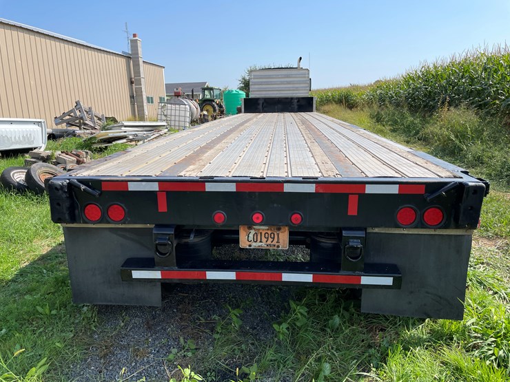 #7105-•-2004-transcraft-48'-step-deck-trailer-(has-wi-title-in-delay)-image-9