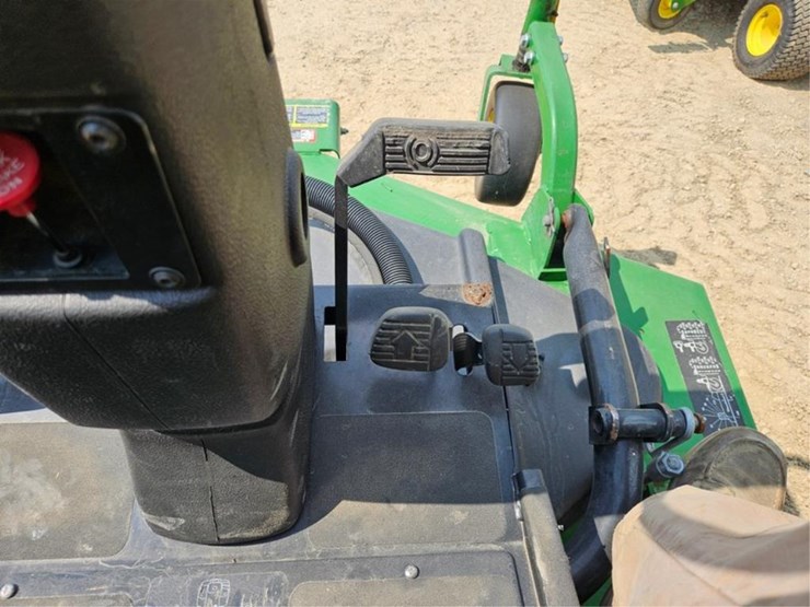 john-deere-1600-turbo-image-31