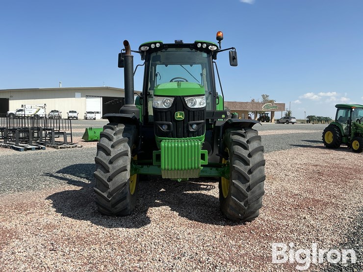 2022-john-deere-6155m-image-2