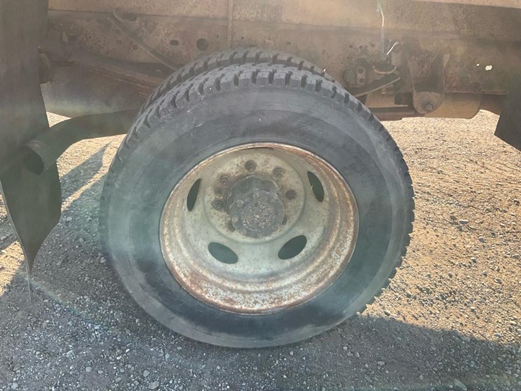 1999-ford-f550-image-34