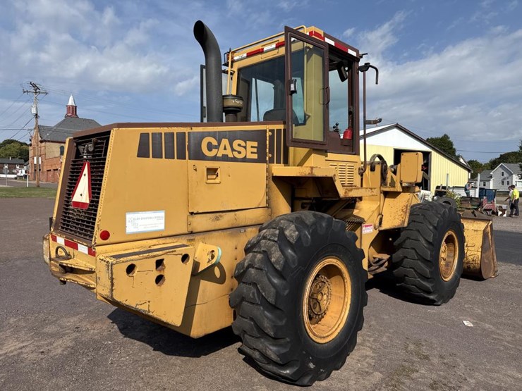 1990-case-621zf-image-5