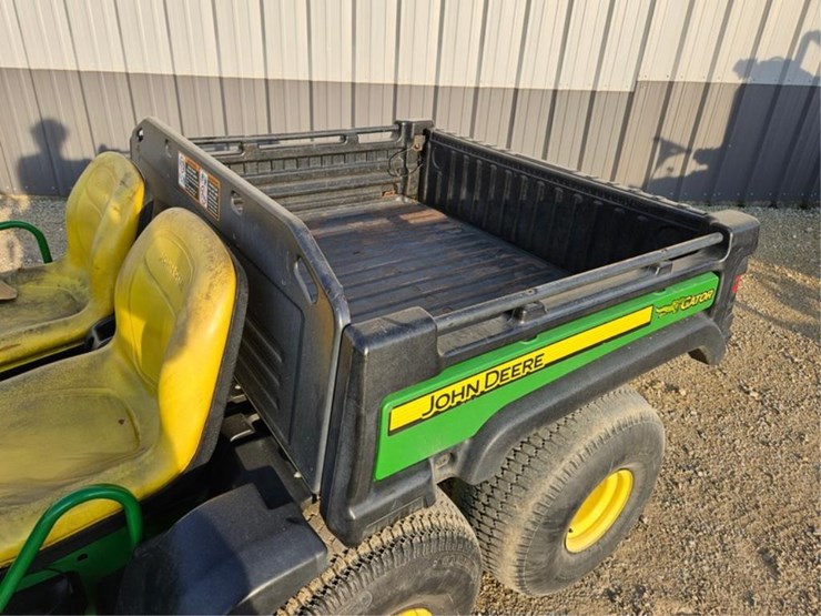 john-deere-gator-image-9