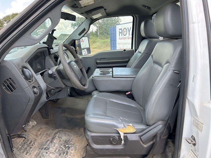 2011-ford-f350-image-11