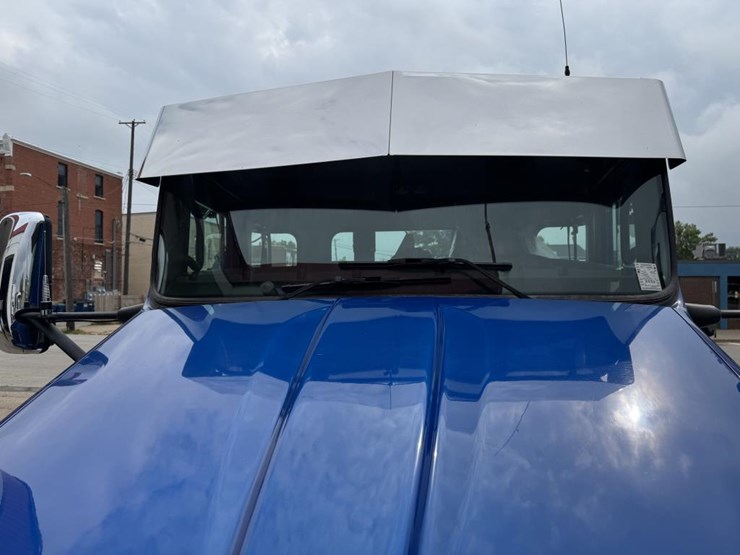 2019-kenworth-t270-image-9