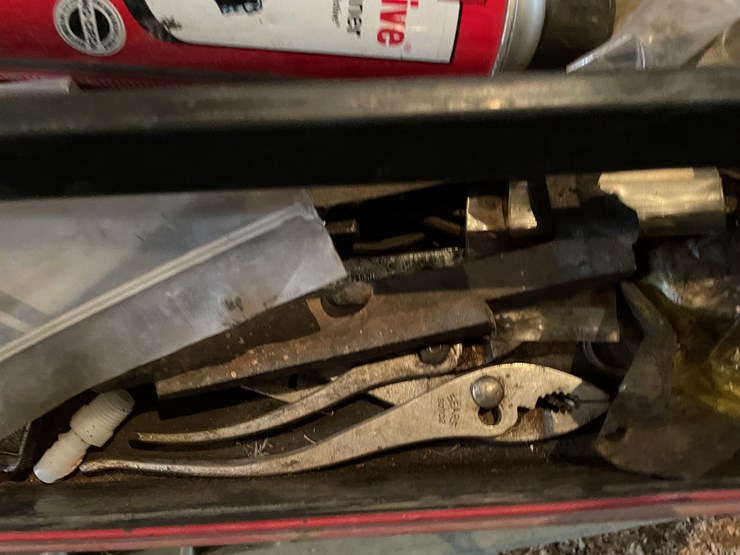 #7172-•-pallet-of-various-shop-items-image-10