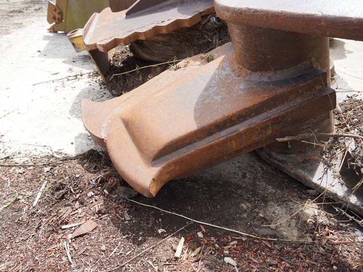 john-deere-270-image-8