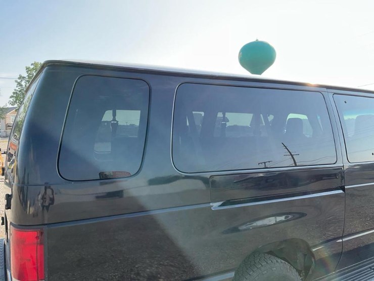 2000-ford-e350-image-30