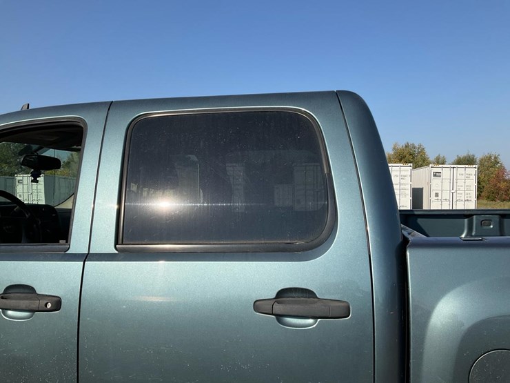 2010-gmc-sierra-1500-image-23