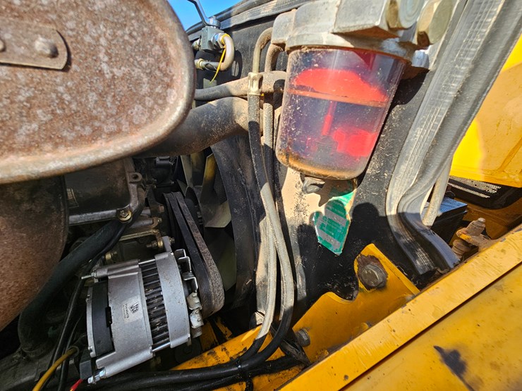 2001-jcb-520-image-30