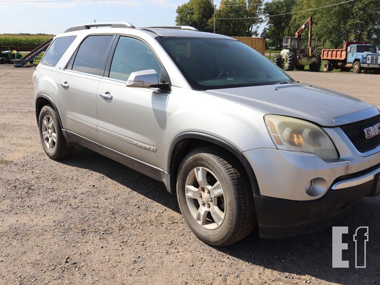 2008-gmc-acadia-image-3