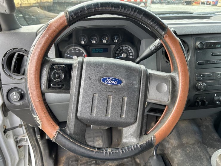 2011-ford-f250-image-49