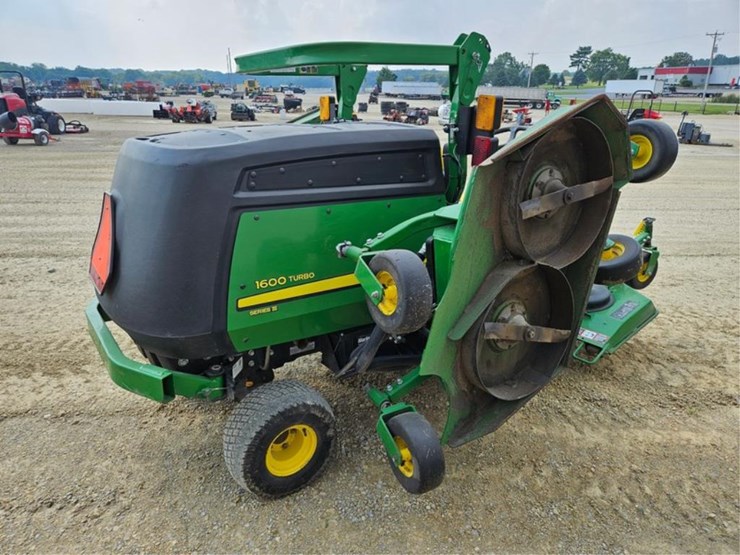 john-deere-1600-turbo-image-17