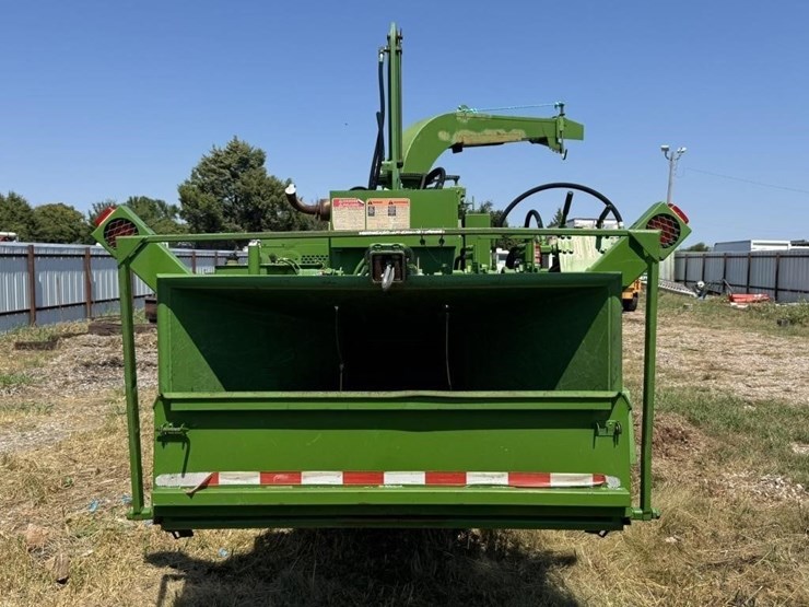 bandit-wood-chipper-image-16