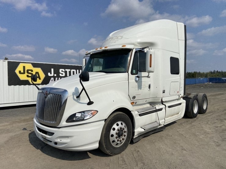 2010-international-prostar-image-1