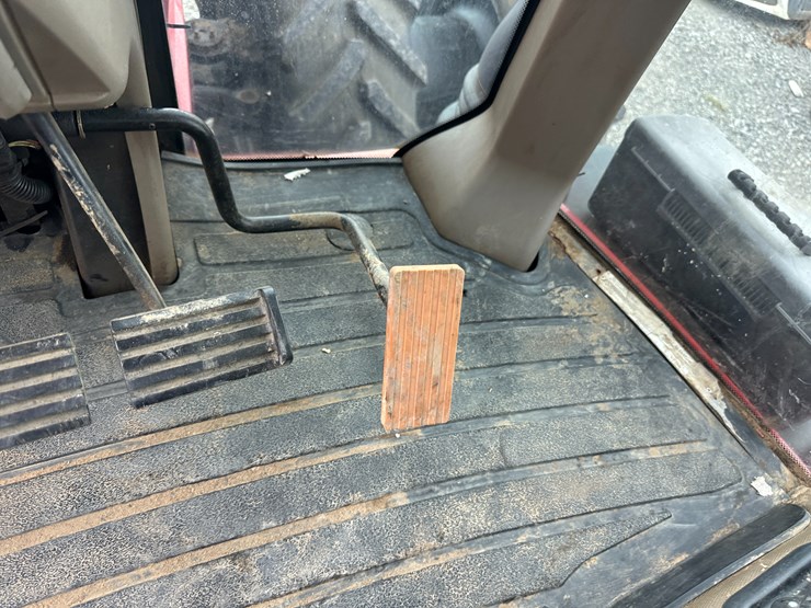 case-ih-340-image-58