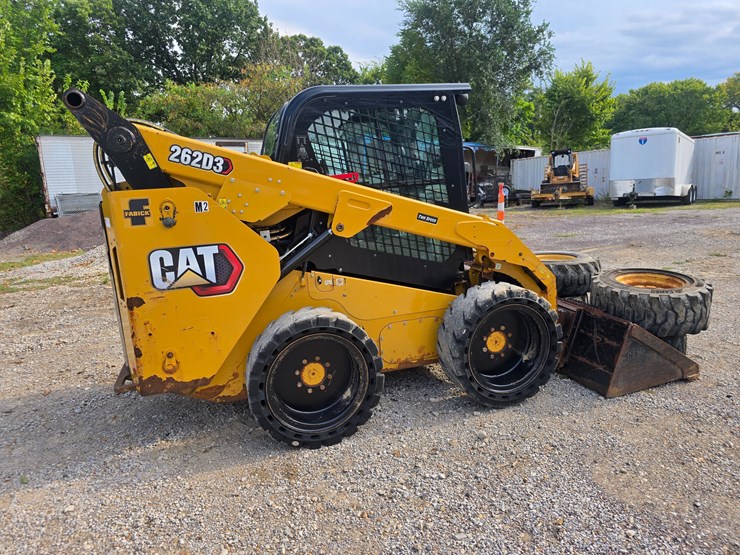 2020-caterpillar-262d3-image-21