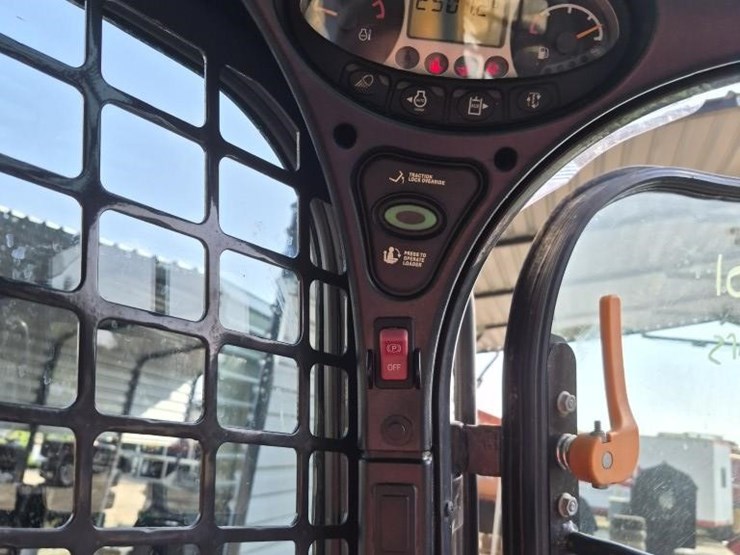 2019-bobcat-s595-image-17
