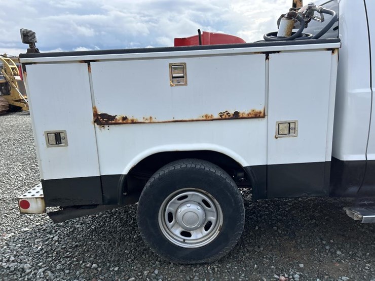 2011-ford-f250-image-11
