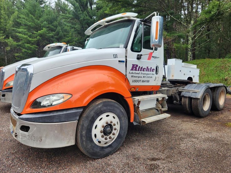 2011-international-prostar-image-1