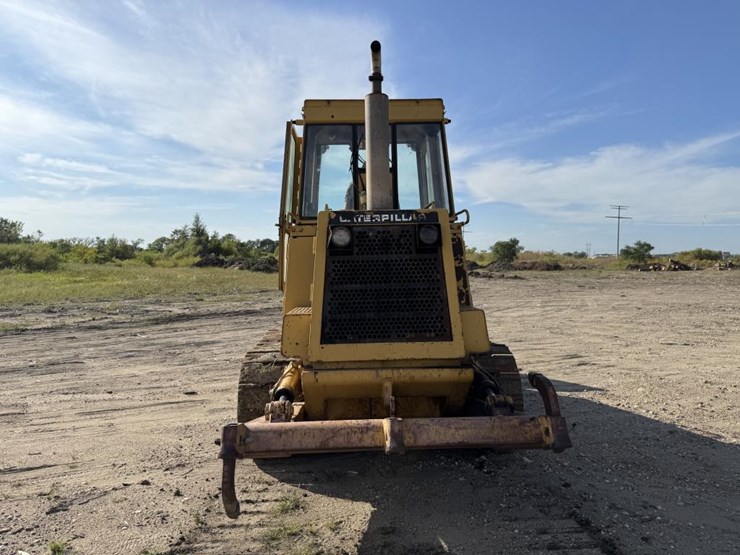 caterpillar-953-image-4