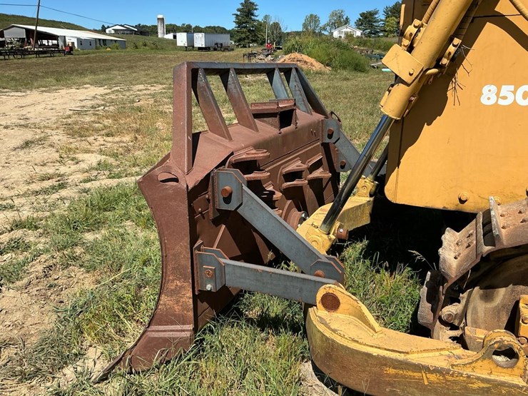 deere-850b-image-12