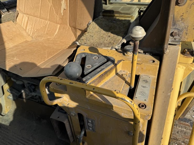 caterpillar-953-image-41