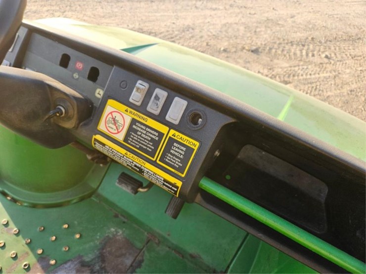 john-deere-gator-image-24