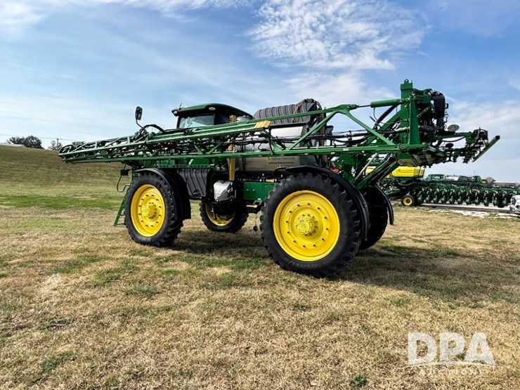 2019-john-deere-r4045-image-18