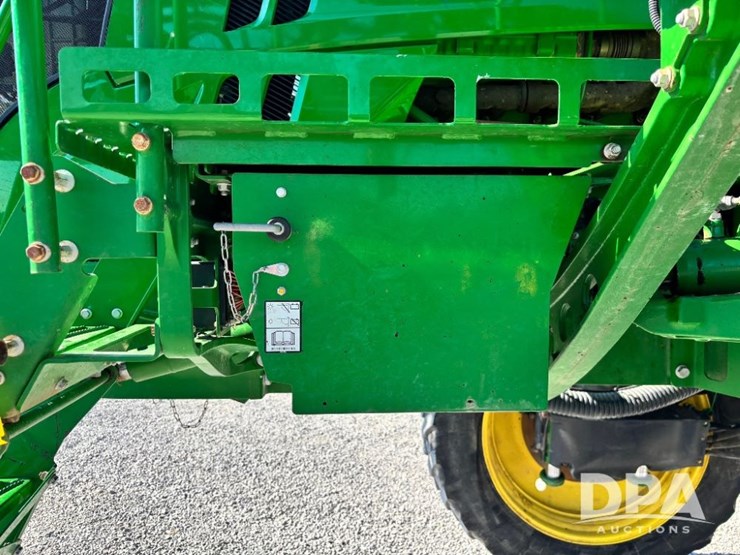 2014-john-deere-r4038-image-45