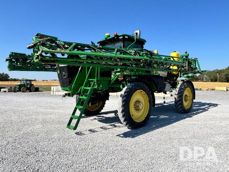 2017-john-deere-r4038-image-15