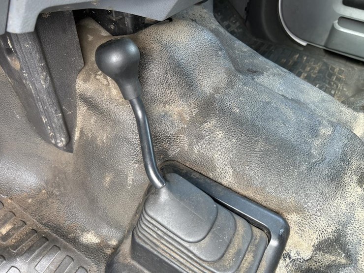 2011-ford-f250-image-48
