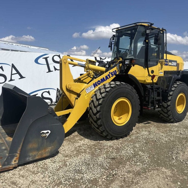 2021 KOMATSU WA200-8