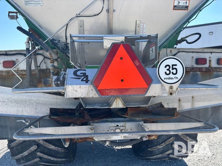 2019-john-deere-f4365-image-61