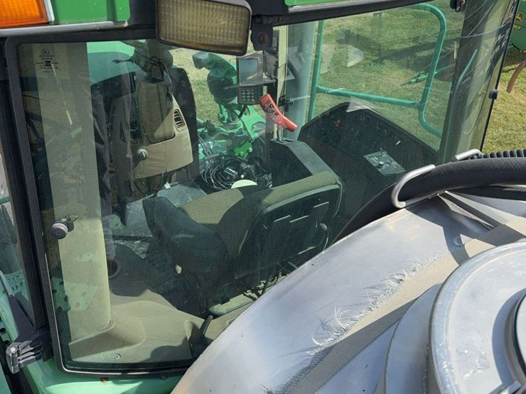 2000-john-deere-4700-image-11