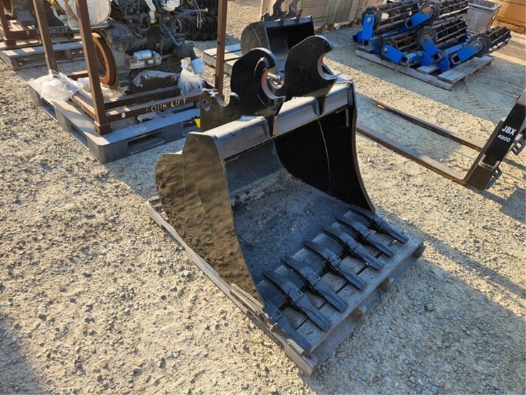 #1162-•-kubota-kx080-35"-excavator-bucket-image-6